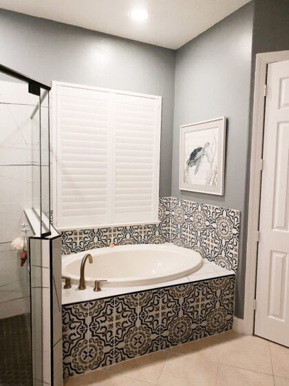 Bathtub Tile Surround